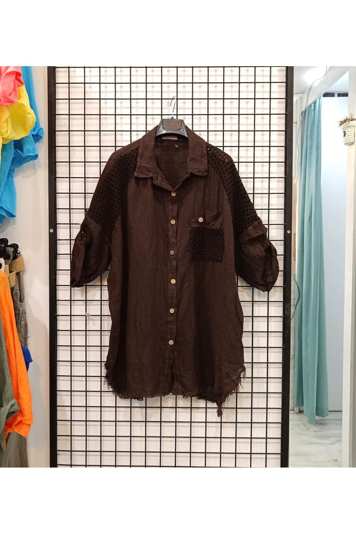 Butik Şans File Detaylı Rahat Kesim İtalyan Keten Gömlek