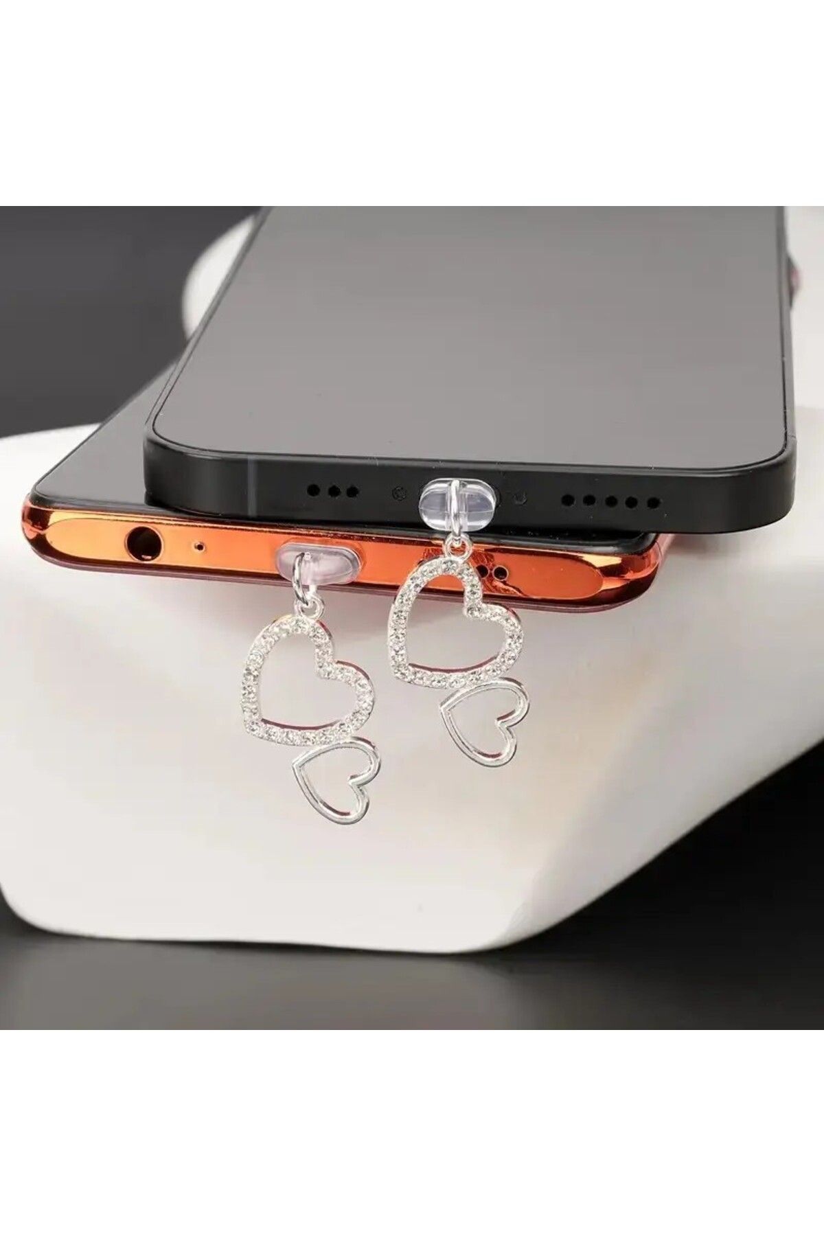 eNoi Kalp Şeklinde Telefon Şarj Toz Portu, (iPhone 6-14 seri modelleri arası uyumludur)