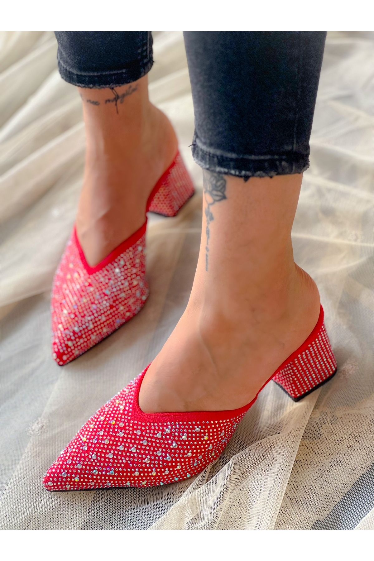 BERFONA OASİS KIRMIZI TAŞLI 5 CM TOPUKLU TERLİK