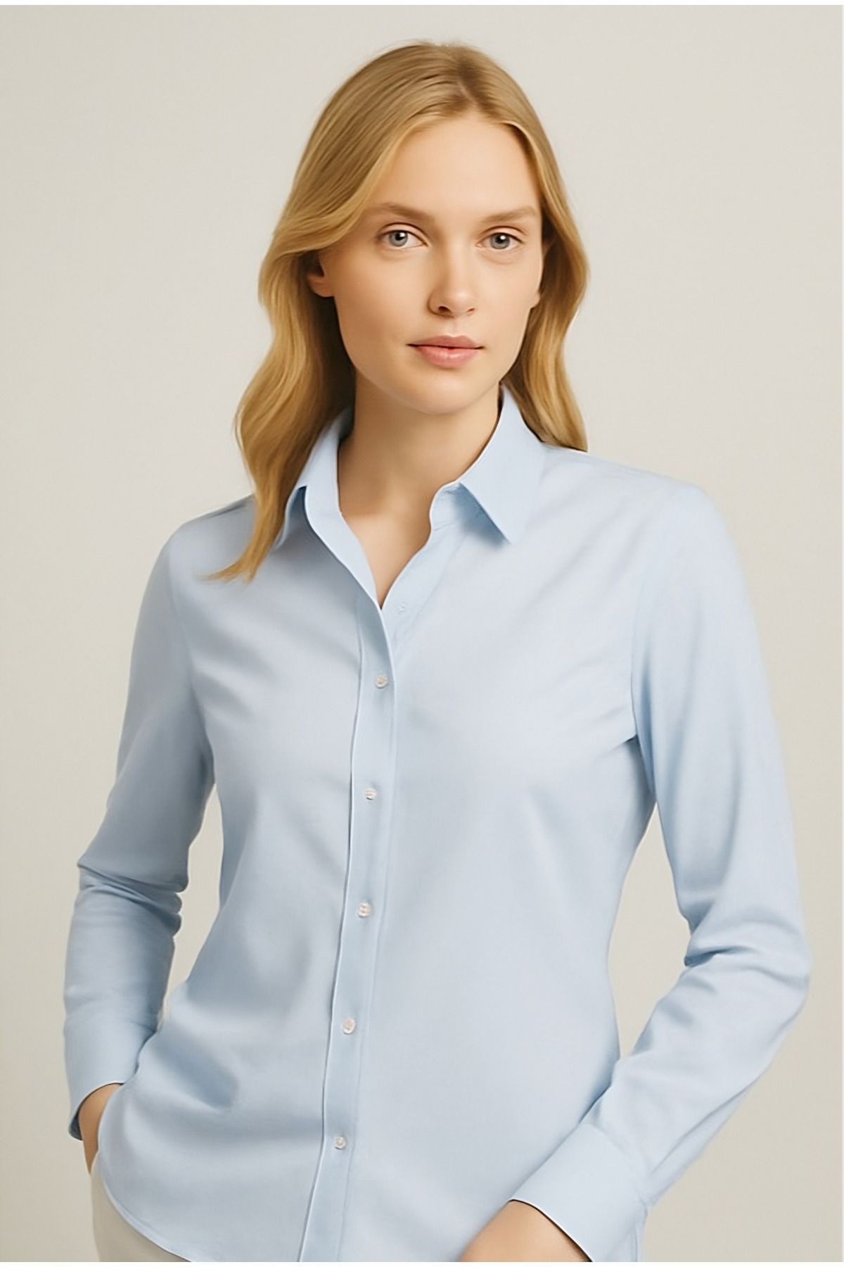 Butik Buz Mavisi Likralı Saten Slim Fit Kadın Gömlek