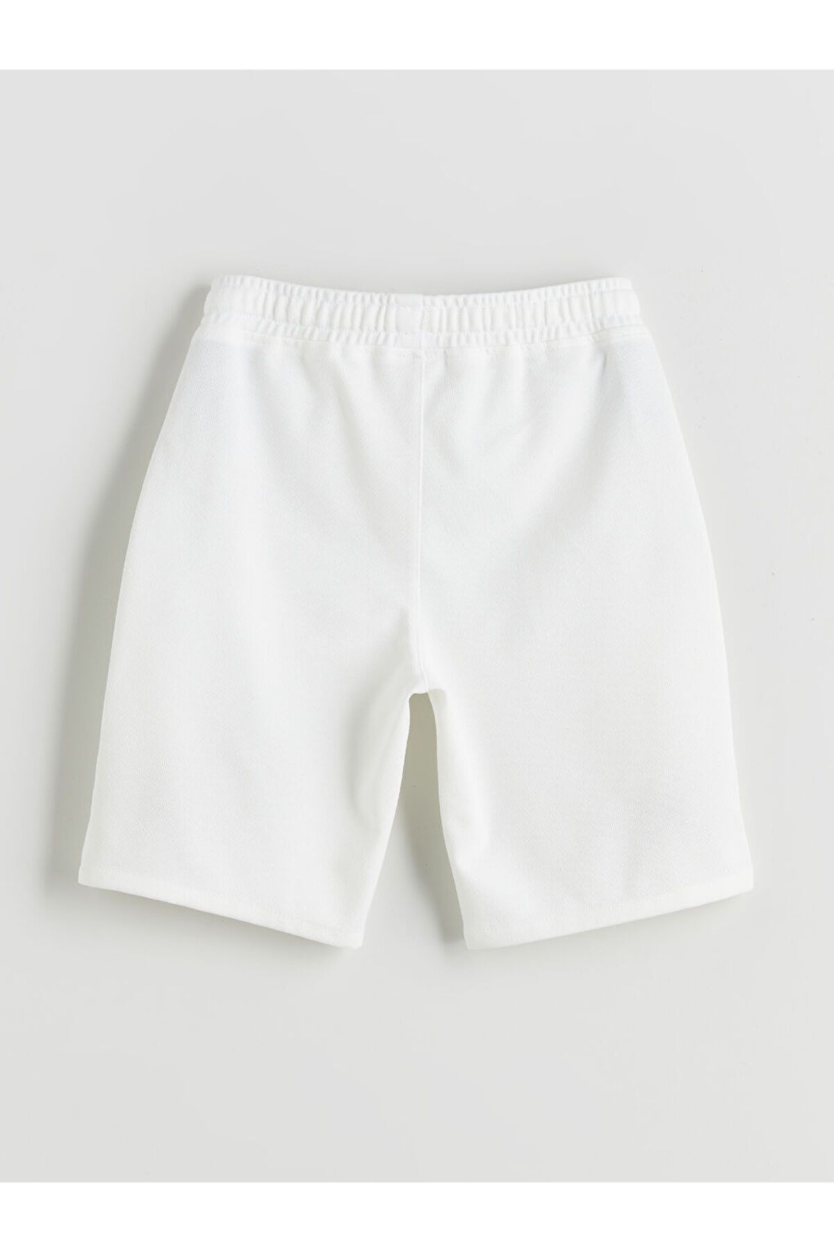LC Waikiki-Lcw Boy's Shorts with Elastic Waist Fast Fashion 2