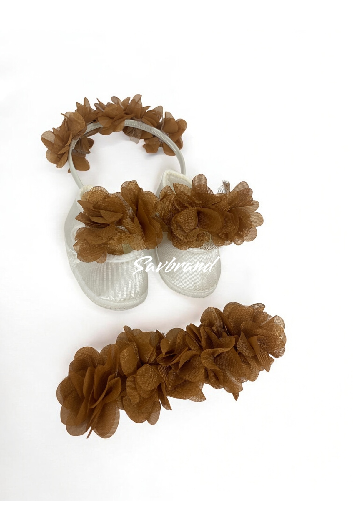 SavBrand Lazer Çiçekli Lohusa Anne Tacı Bandanası ve Bebek Patiği fotoğrafı 3 (önizleme)