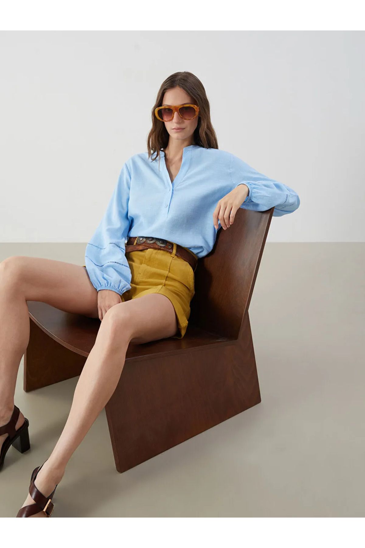 LC Waikiki LCWAIKIKI Classic Mavi Kaçık Yaka Oversize Bluz