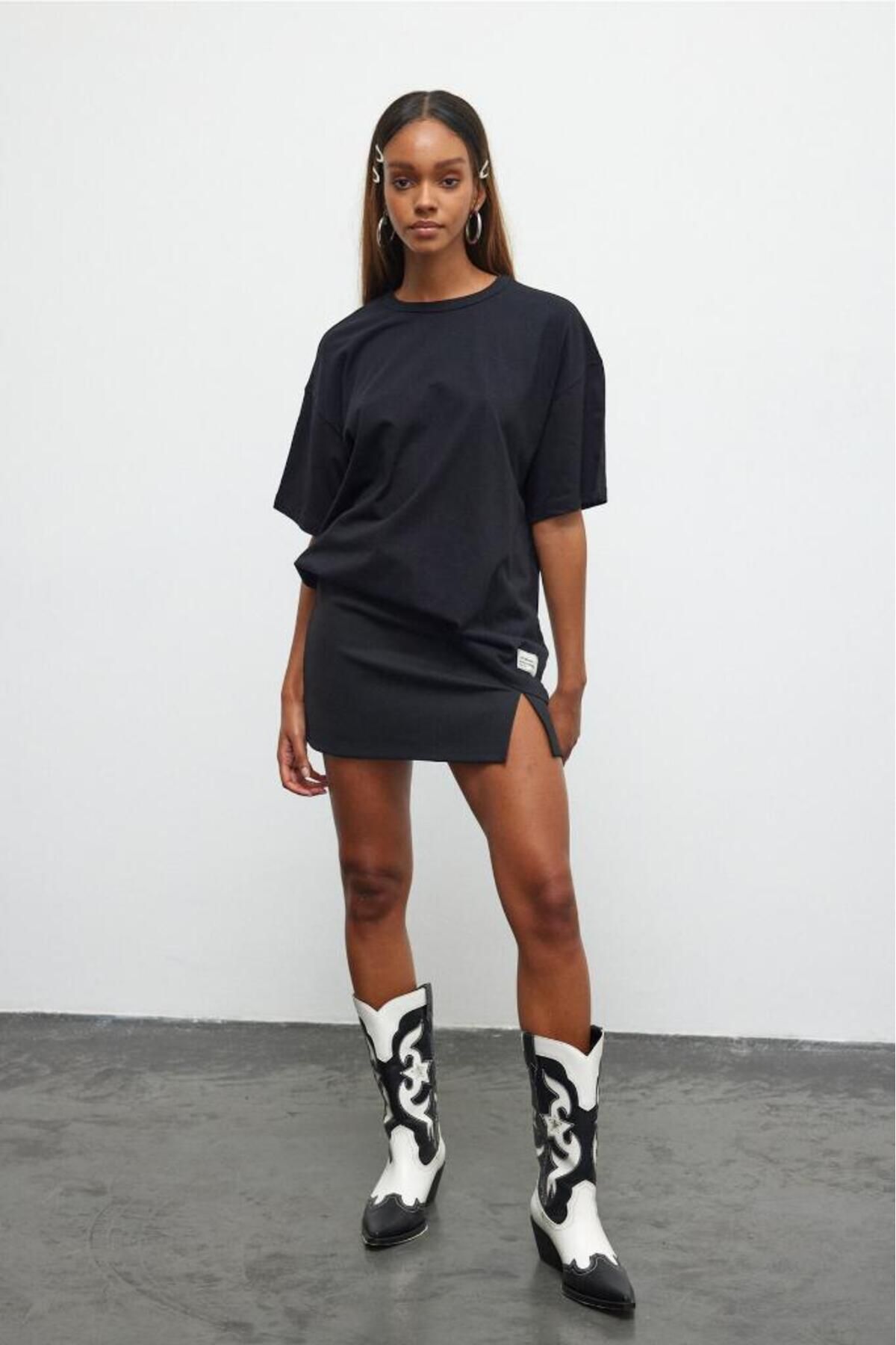bases. %100 Pamuk Premium Basic Kısa Kollu Oversize T-shirt
