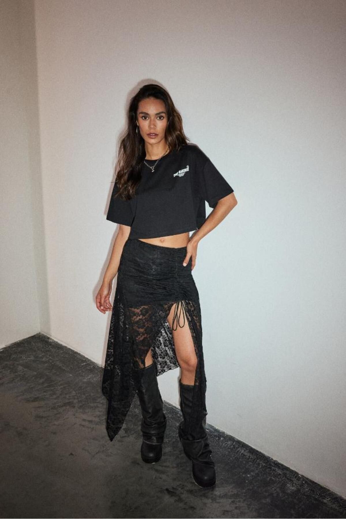 bases. Oversize Crop Baskılı T-Shirt