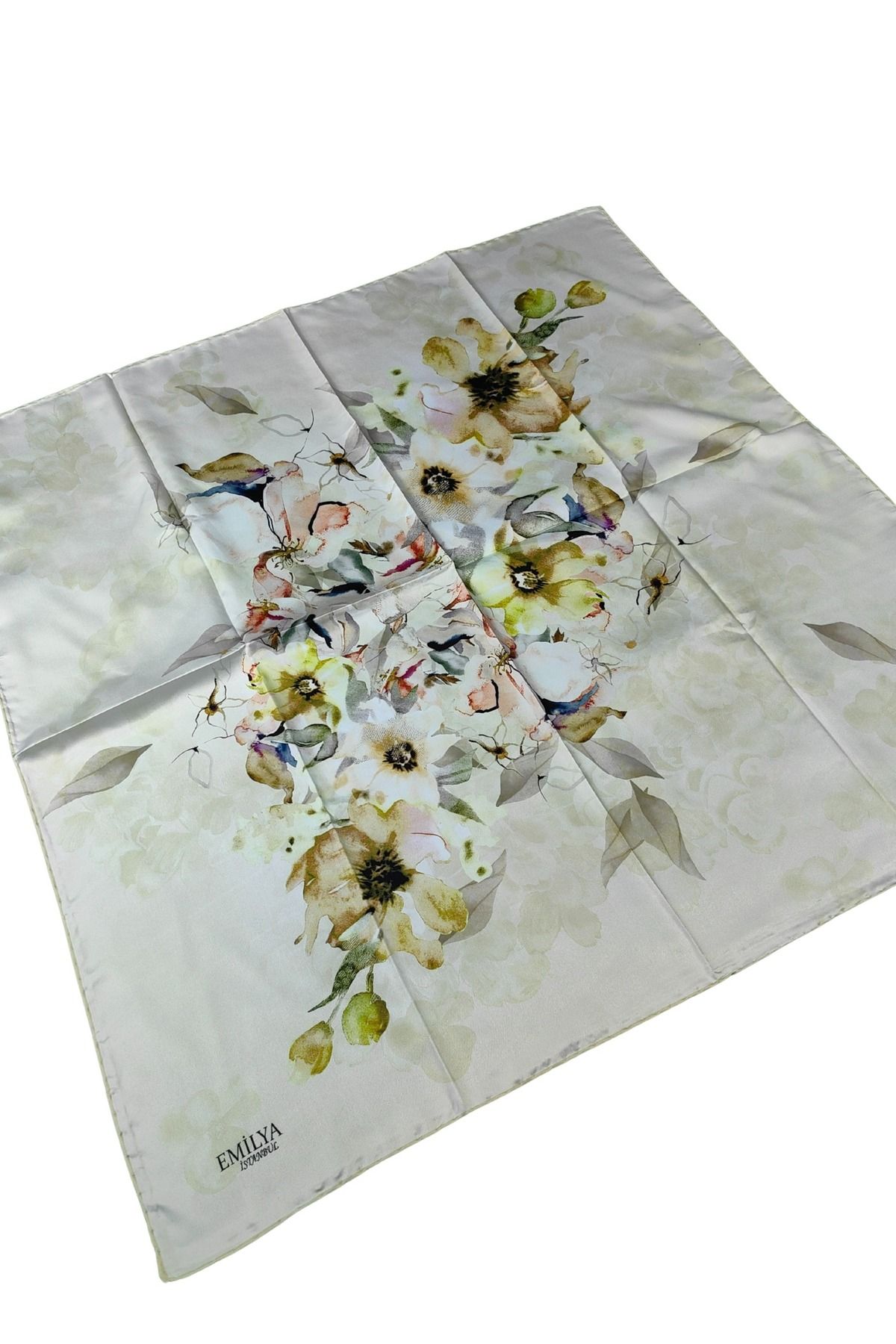 mim eşarp Emilya Rayon Çiçek Desenli Eşarp 90x90 Cm