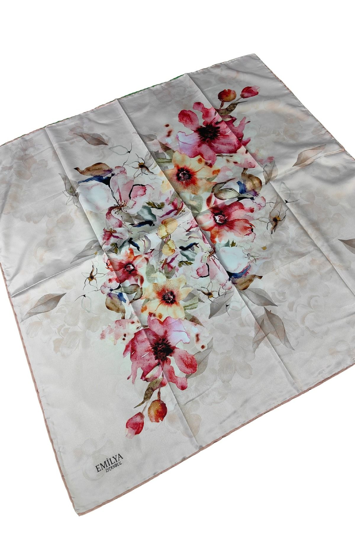 mim eşarp Emilya Rayon Çiçek Desenli Eşarp 90x90 Cm