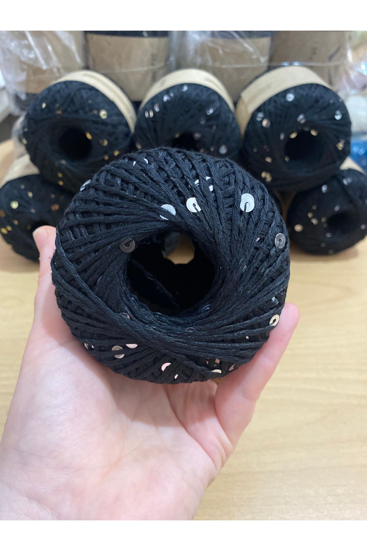 HOBİ Pullu ip 50gram 100 mt -gümüş pullu -1 -adet