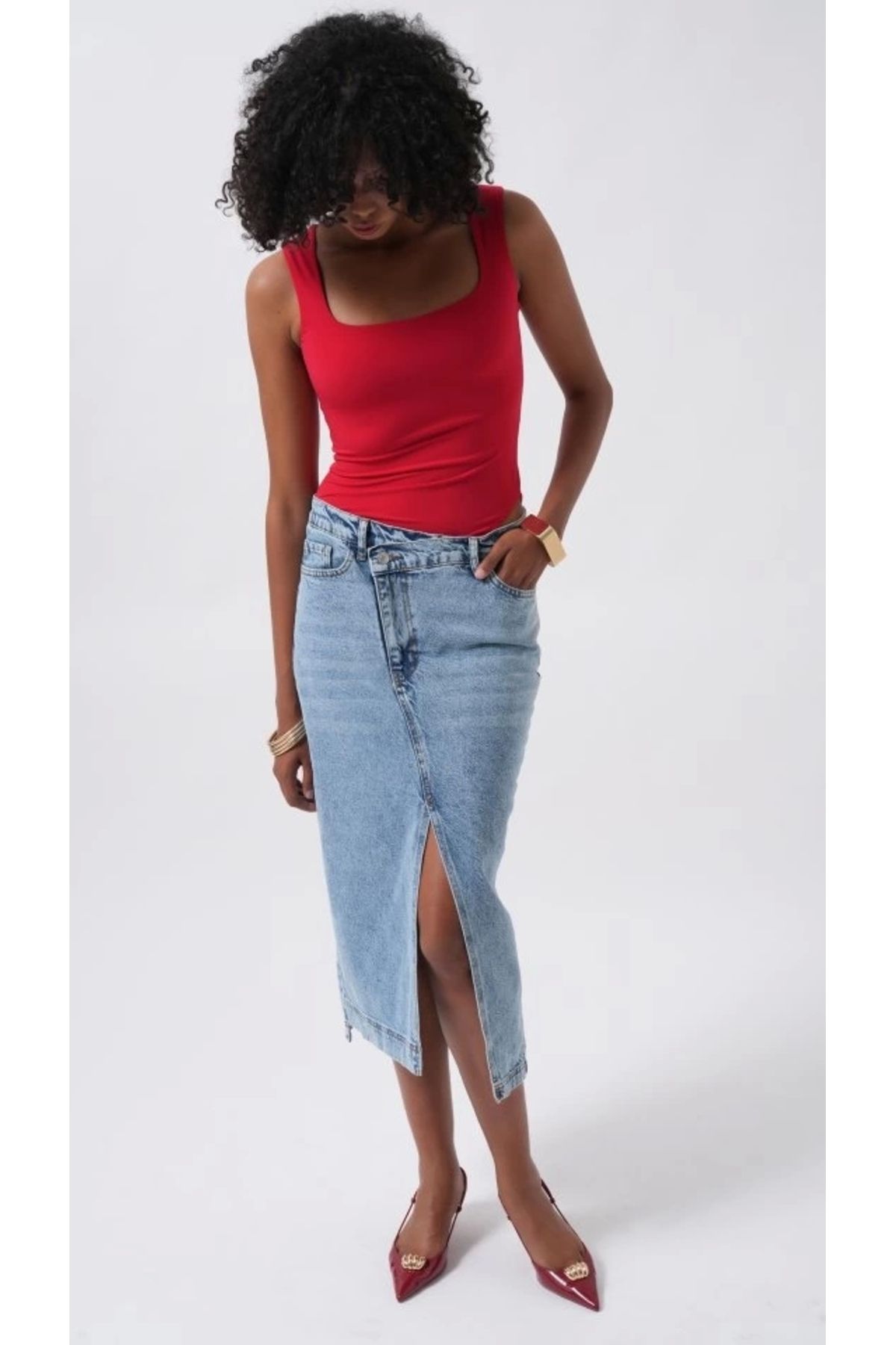 Butik Kare Yaka Kalın Askılı Bodysuit