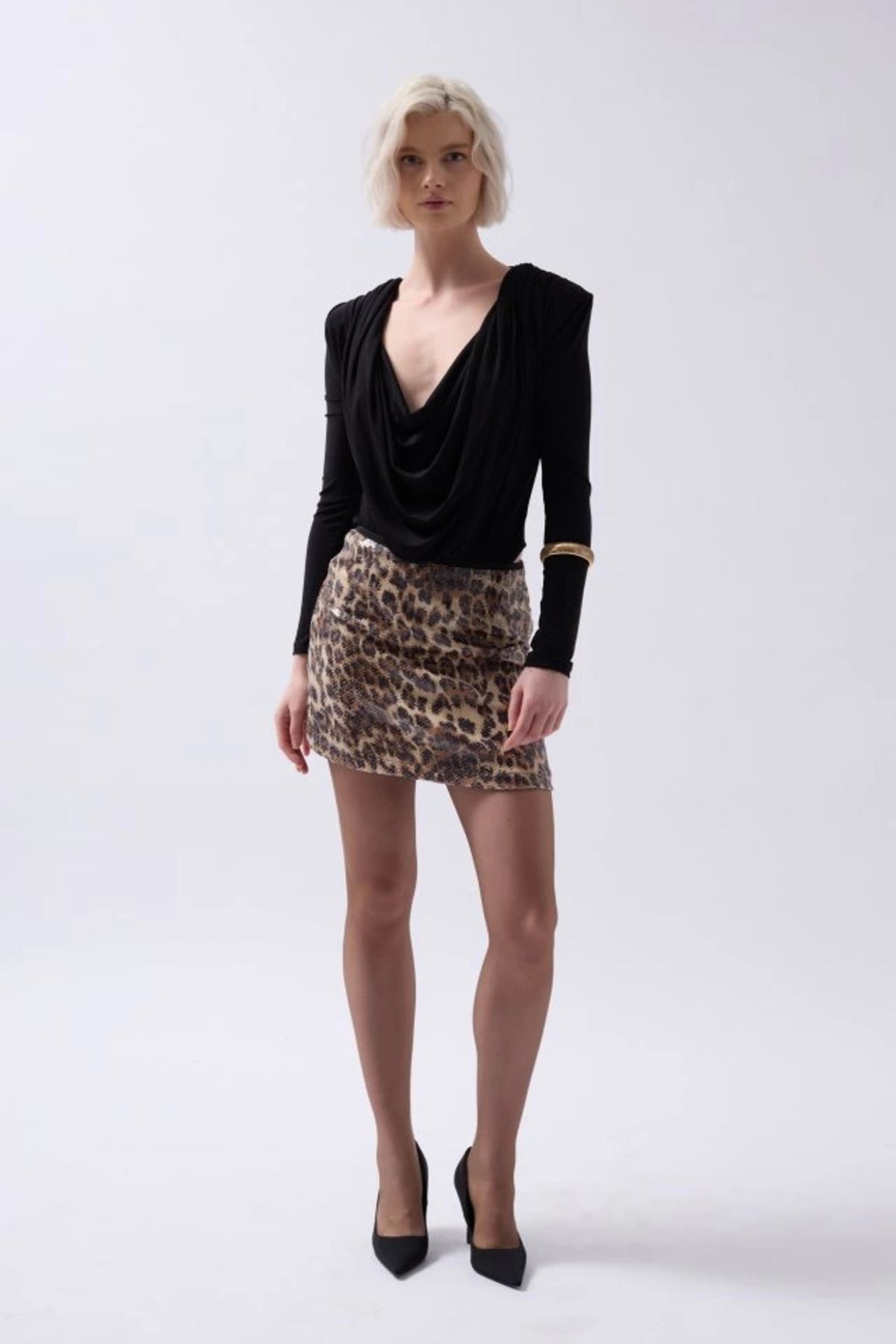 ZORM Şık Degaje Yaka Bodysuit