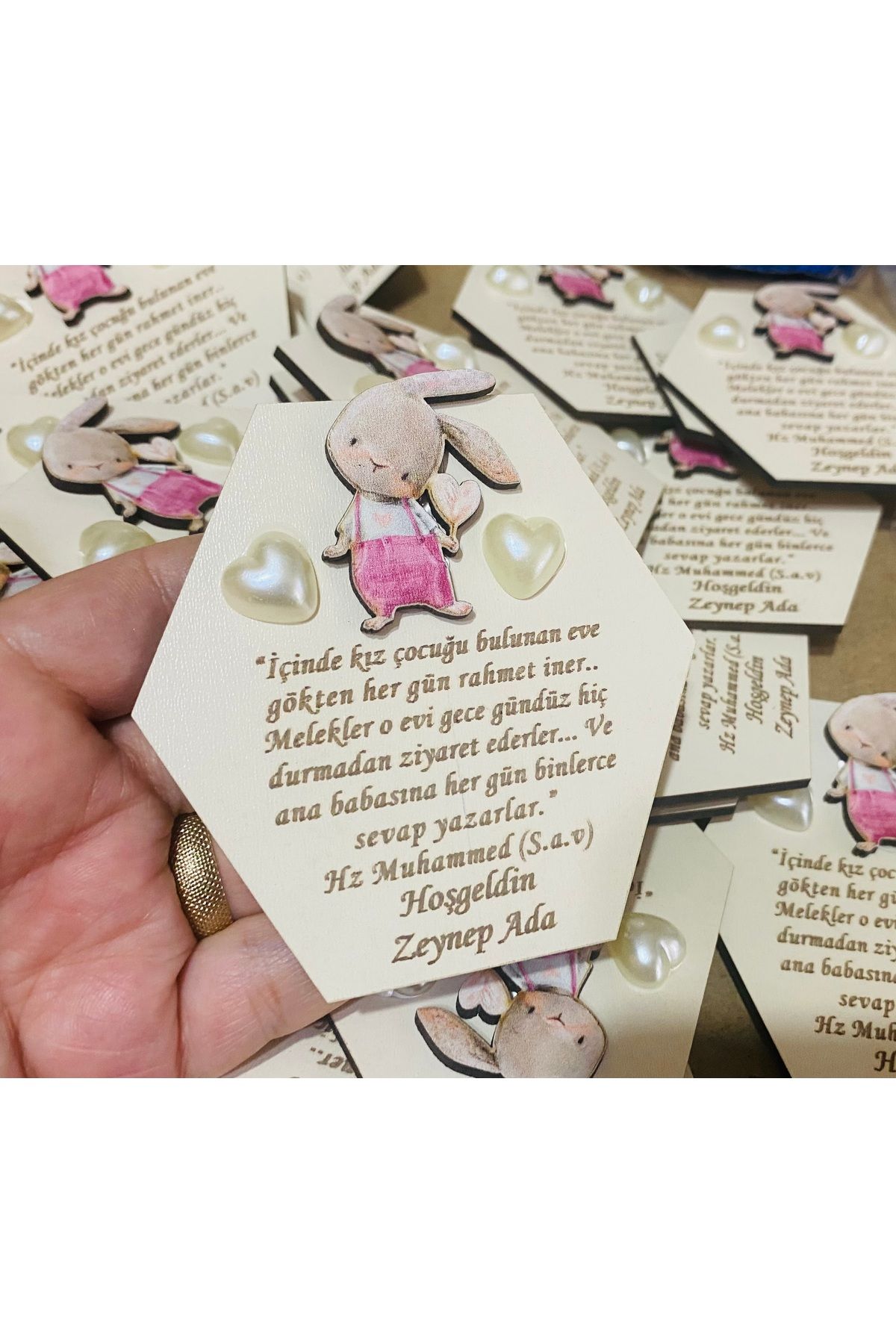 guluslazerkesim 10 ADET AHŞAP TAVŞAN FİGÜRLÜ KIZ BEBEK MEVLÜT HATIRASI MAGNET