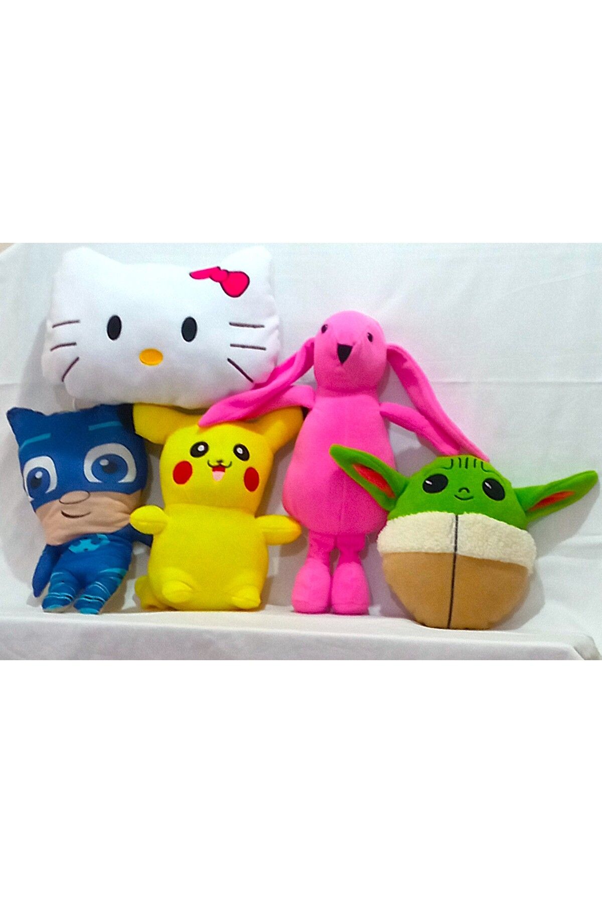 Pufline Beşli Set Pembe Tavşan, Pikachu, Helo Kitty Yastık, Pijamaskeli ve Baby Yoda