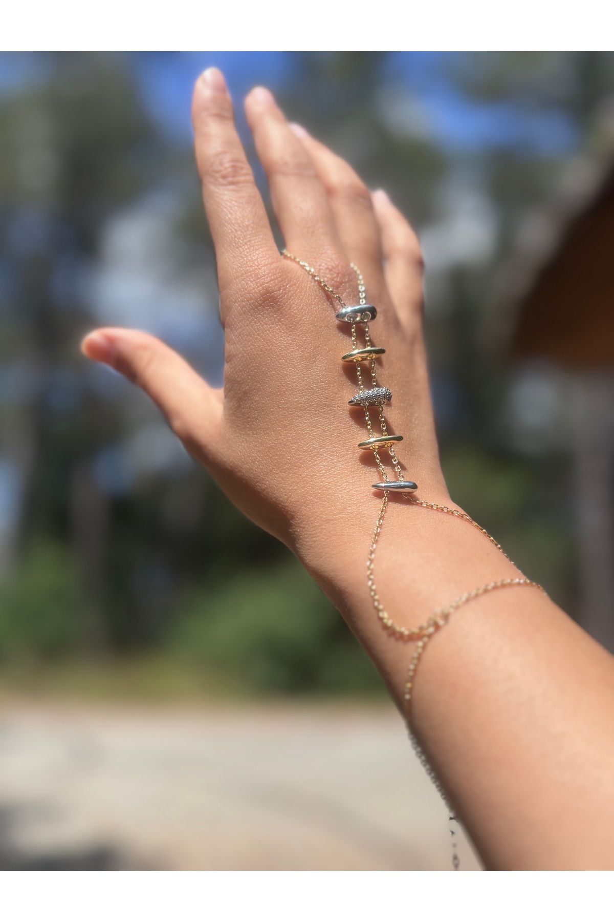MUMA Atelier Çift Renk Taşlı Modern Tasarım Şahmeran