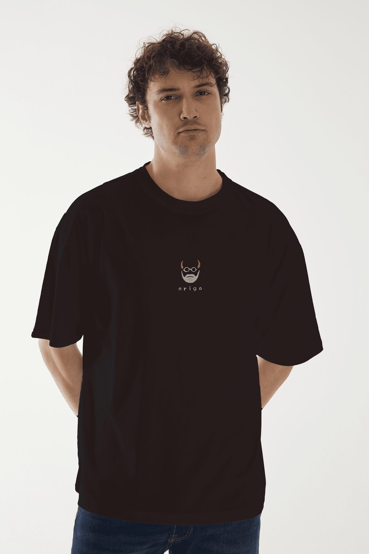 Vita Atelier 'Origo 2.0 ' Nakışlı, Erkek Yarım Oversize Tshirt