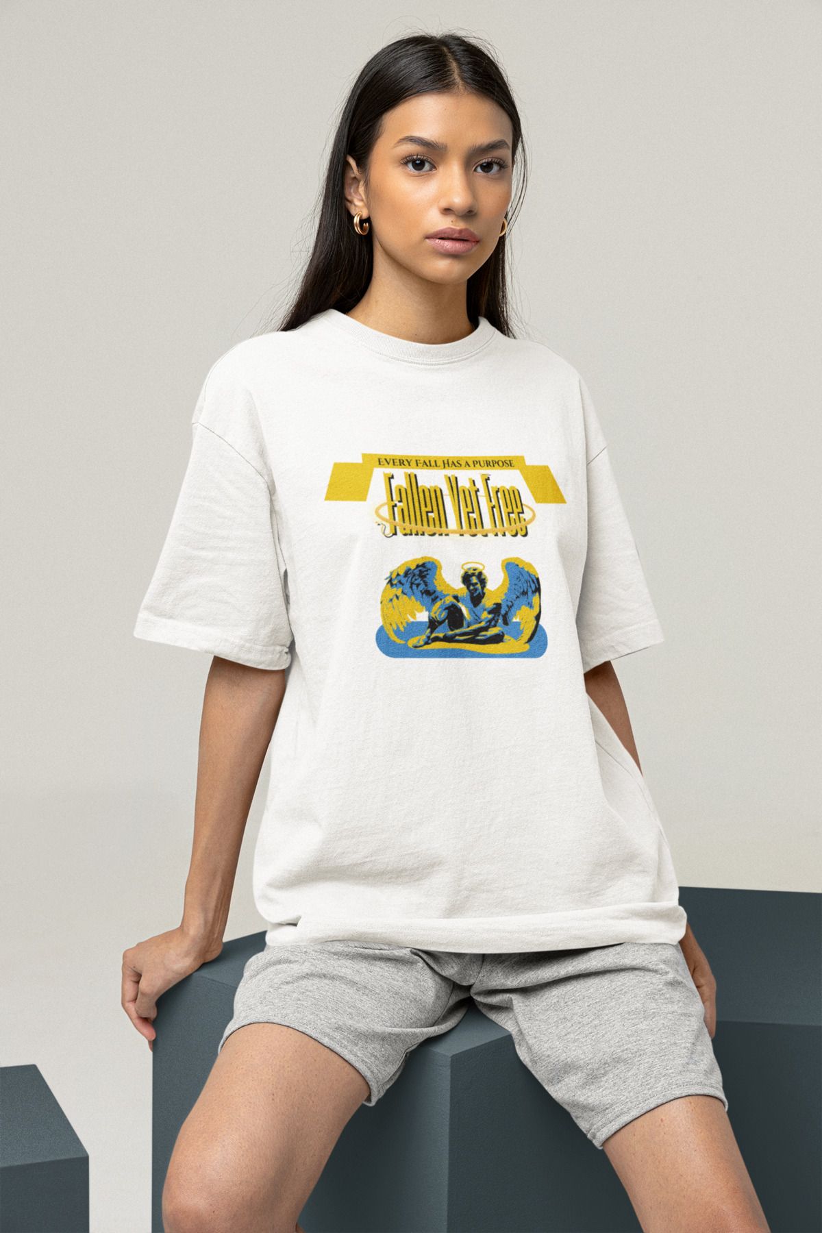 Was Plus Unisex Beyaz Oversize %100 Pamuklu "Fallen Yet Free" Melek Baskılı T-shirt