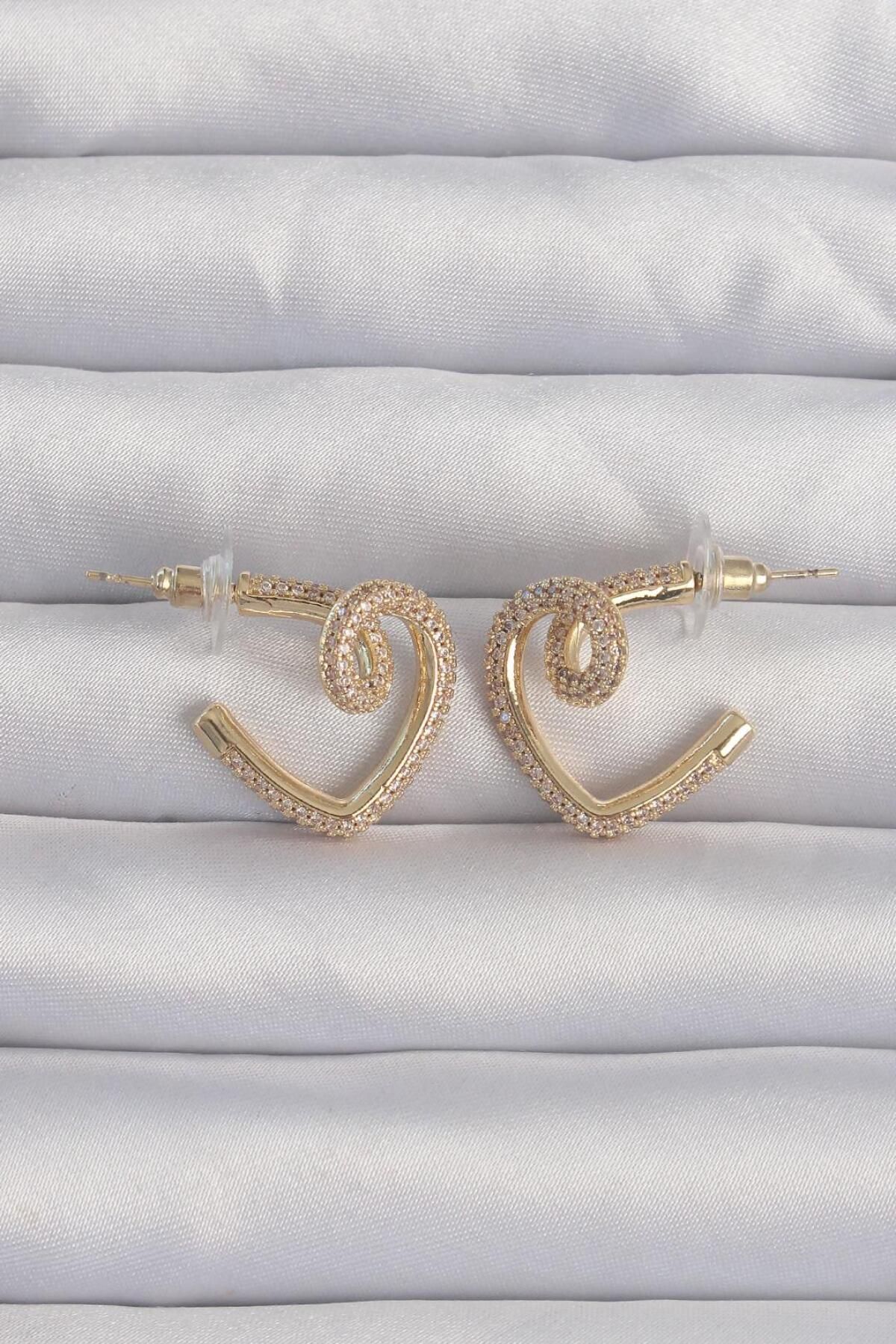 AfraBeauty 925 Ayar Paslanmaz Çelik Gold Zirkon Taşlı Kıvrımlı Yarım Kalp Küpe
