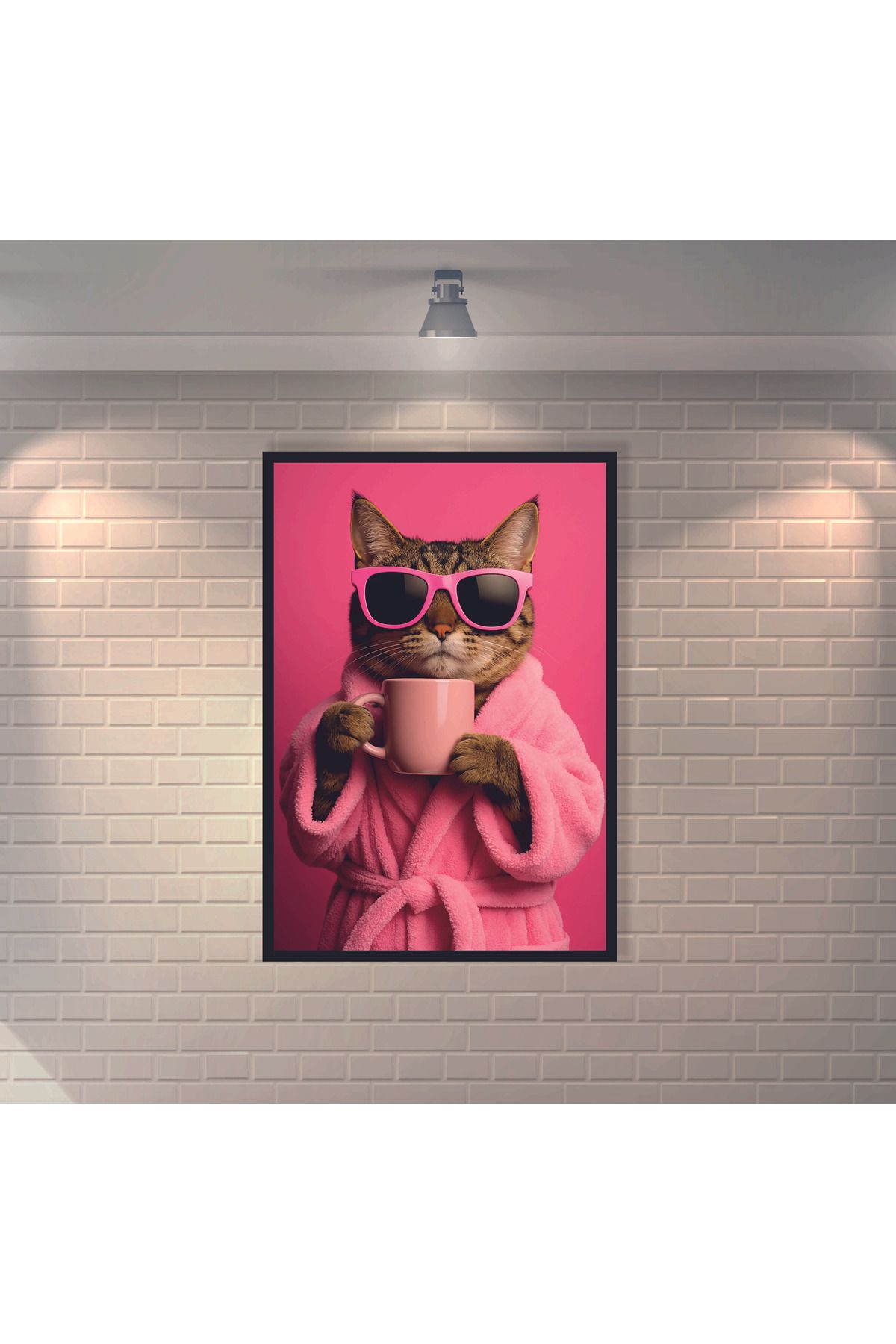 BBO REKLAM Pembe Bornozu ile Kahve içen Pembe Gözlüklü Kedi Retro MDF Duvar Dekarasyon Tablosu