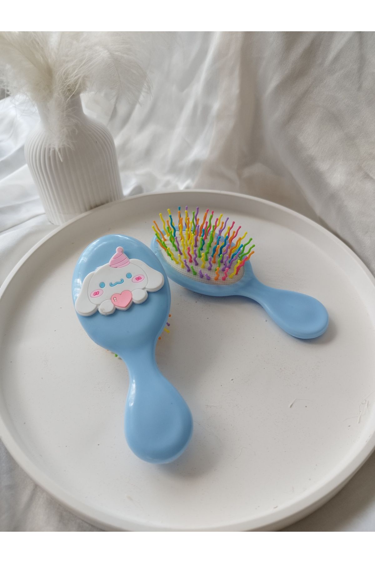 LADYBİRDAKSESUAR Karakterli renkli Çocuk tarağı oval kuurommi sanrio