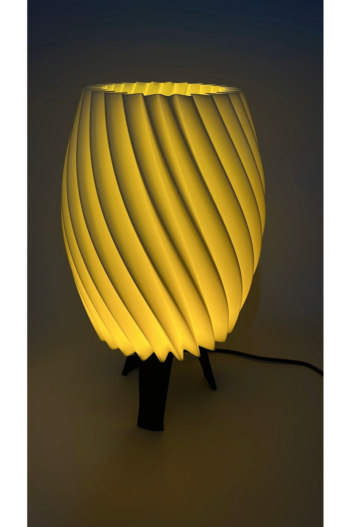 Yuflin Design Twist Glow Masa Lambası - Modern 3D Baskı Dekoratif Aydınlatma