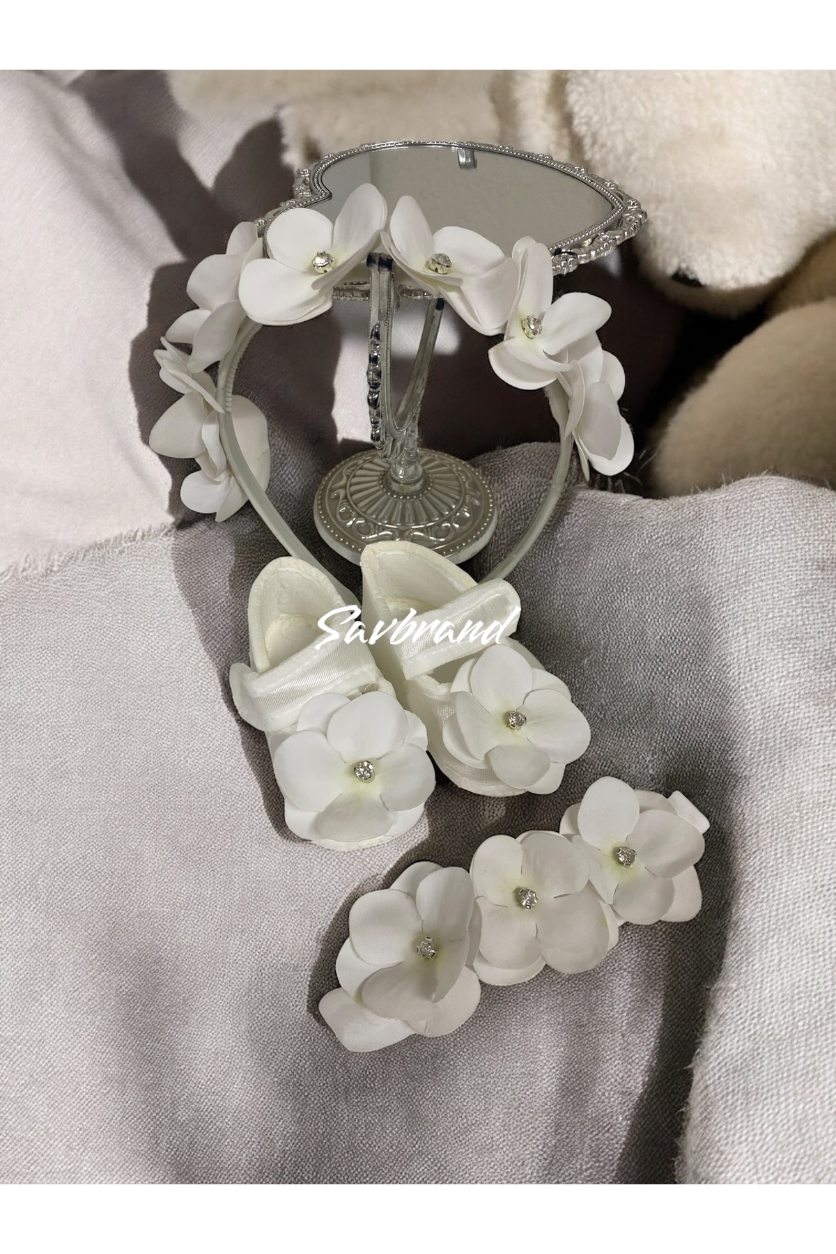 SavBrand Anne Tacı, Bebek Patik ve Bandana 3'lü Özel Set fotoğrafı 7 (önizleme)