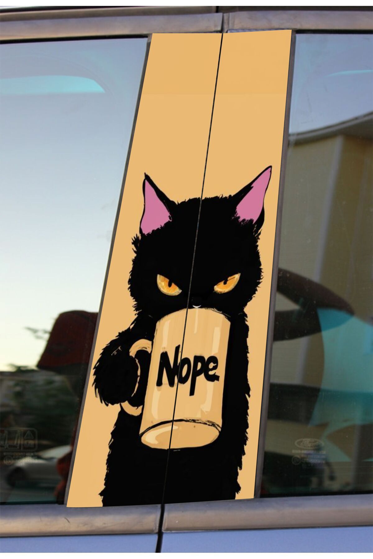 hediyenebak Mutsuz Siyah Kedi Baskılı Araç Kapı Direk Kaplama Folyo Sticker 2'li (SAĞ&SOL)