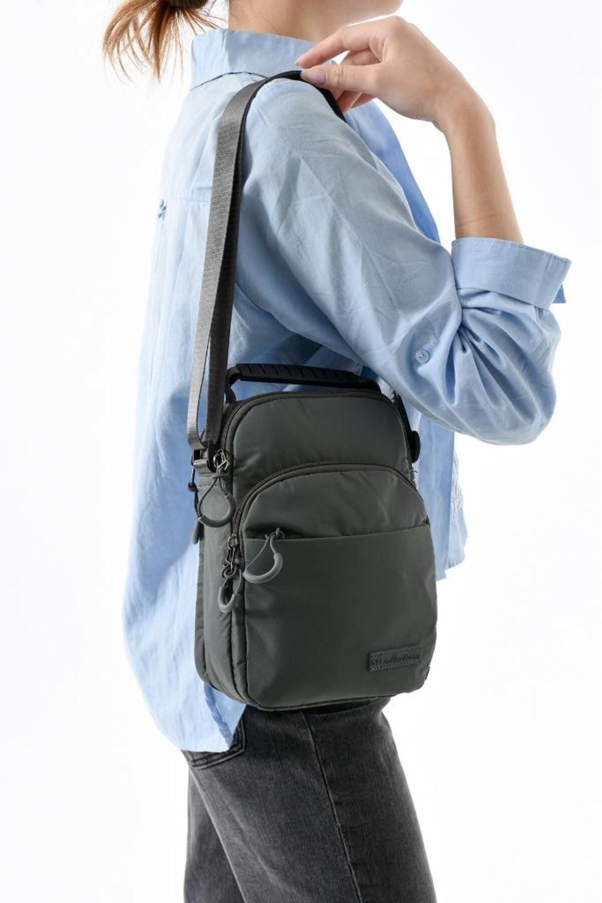Baginn 571 Collection Paraşüt Kumaş Unisex Postacı Çanta Elde Tutma Çapraz Askılı Omuz Çantası 25*15 Cm