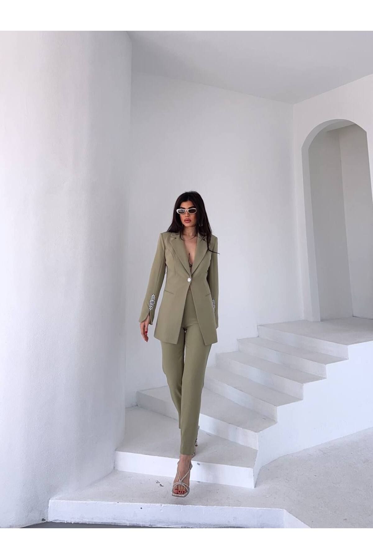 MVK GİYİM Taş Detaylı Boru Paça Blazer Ceket Pantolon Takım