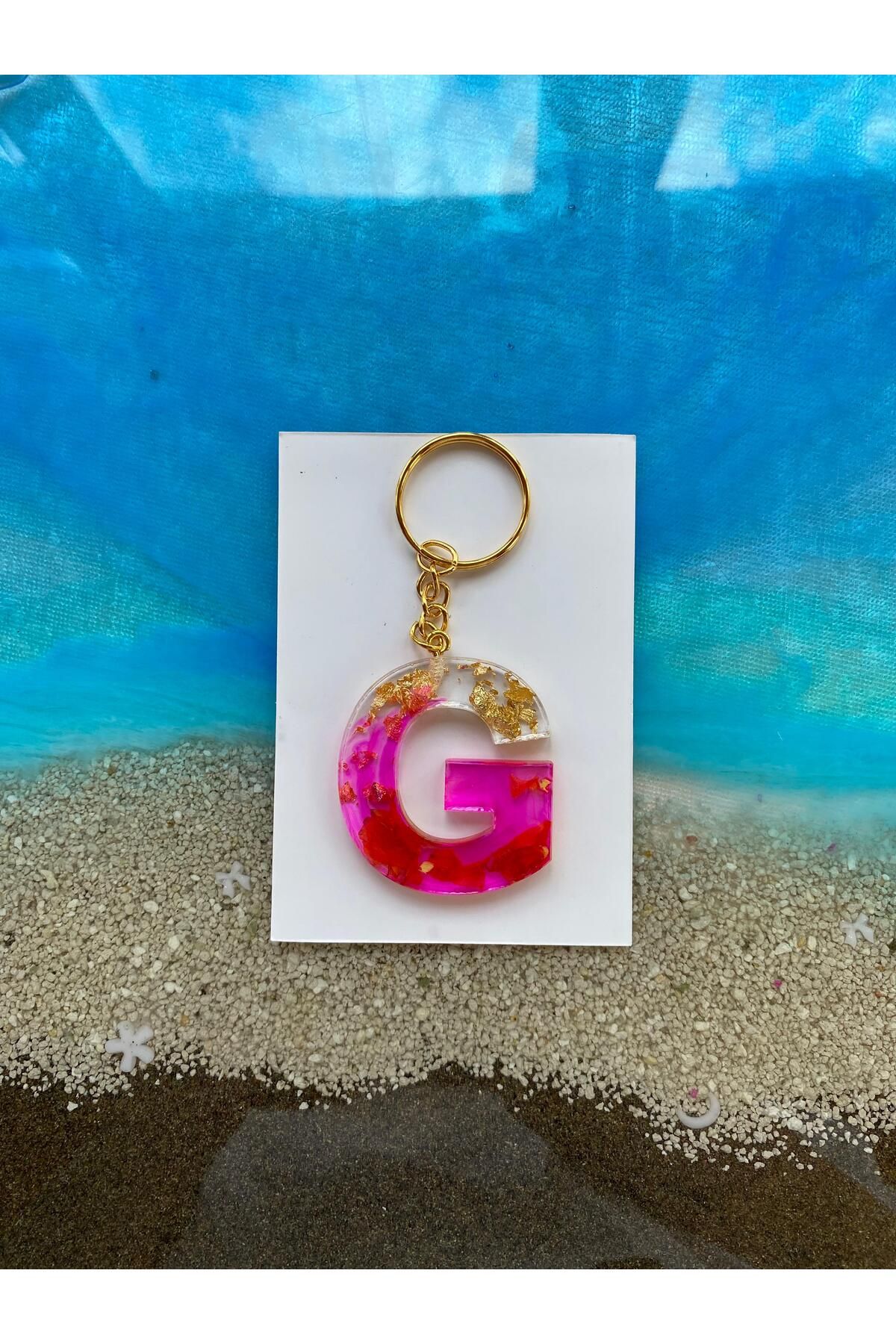 Yopoksi Desing EPOKSİ G HARFİ ALTIN VARAKLI, ÇİÇEK YAPRAKLI PEMBE ANAHTARLIK