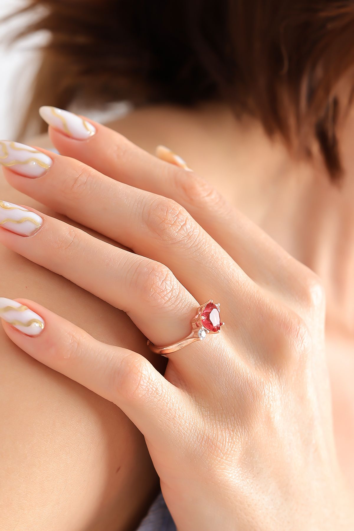 Lucente Jewellery Özel Hediye Kutulu Kırmızı Kalp Taşlı Gümüş Rose Kaplama Ayarlanabilir Kalpli Prenses Yüzük