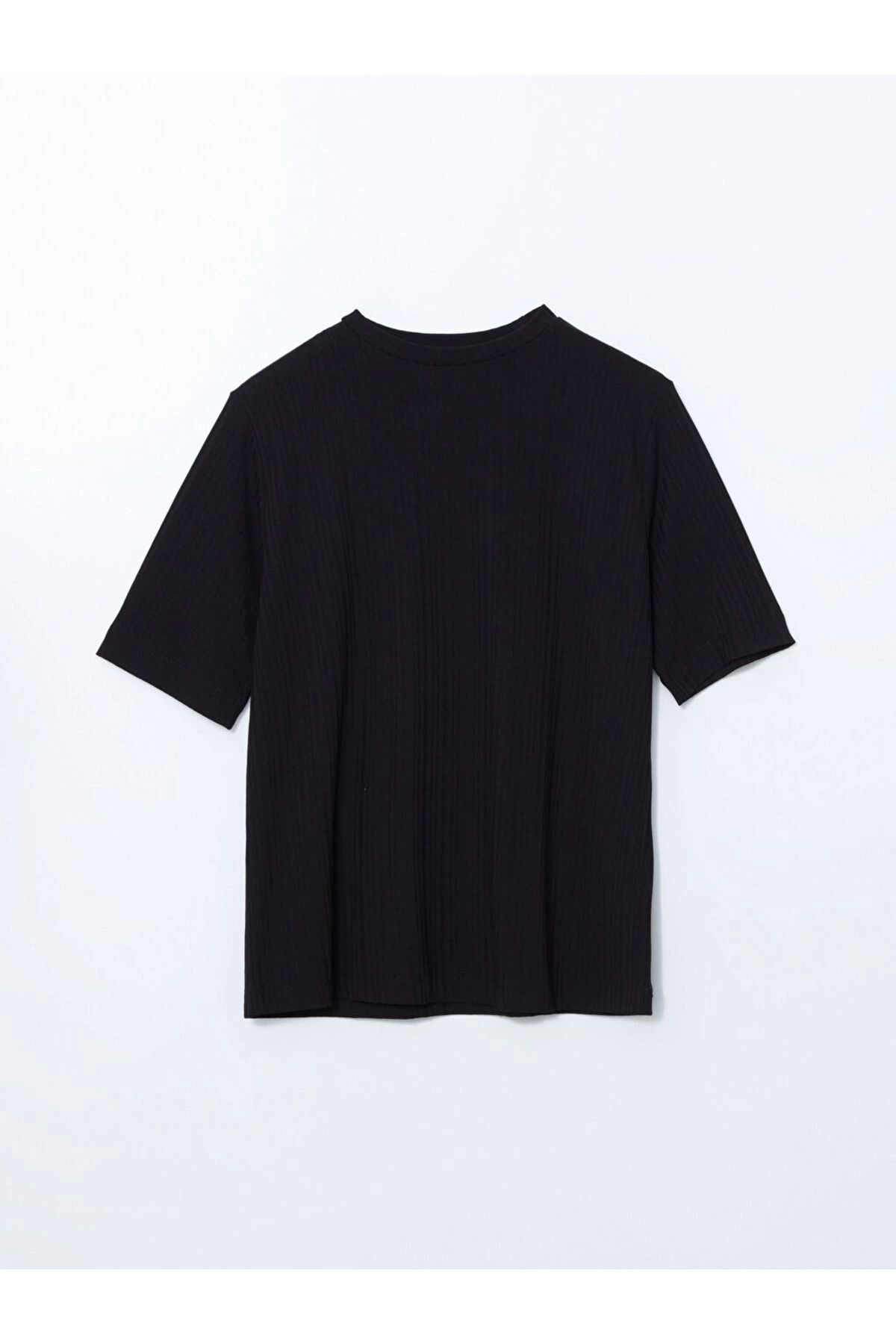 LC Waikiki LCWAIKIKI Yeni Sezon Bisiklet Yaka Oversize Kadin Tisort - S5LV72Z8