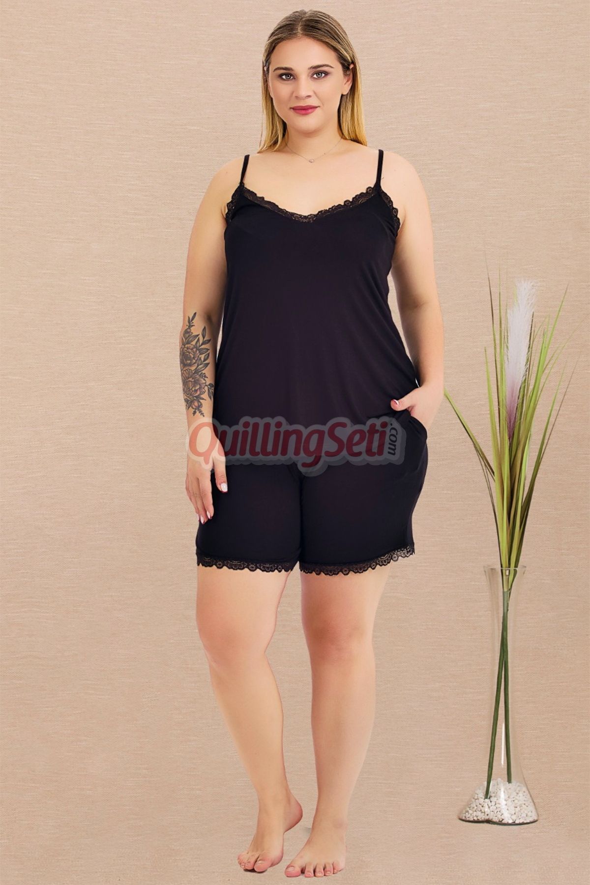 quilling Siyah Renk Askılı Yaka Lady 10445 Şortlu Büyük Beden Anne Pijama Takımı