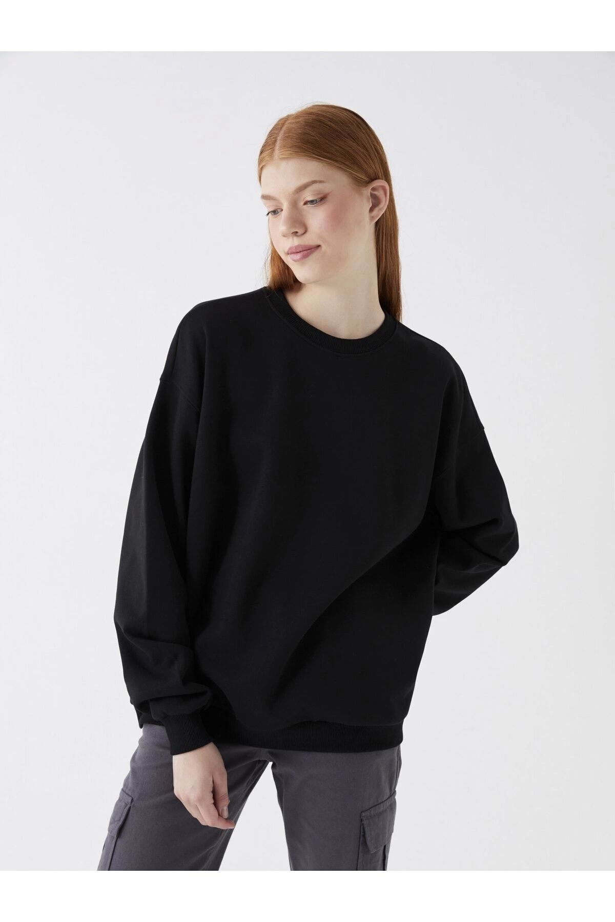 LC Waikiki LCWAIKIKI Bisiklet Yaka Düz Uzun Kollu Oversize Kadın Sweatshirt