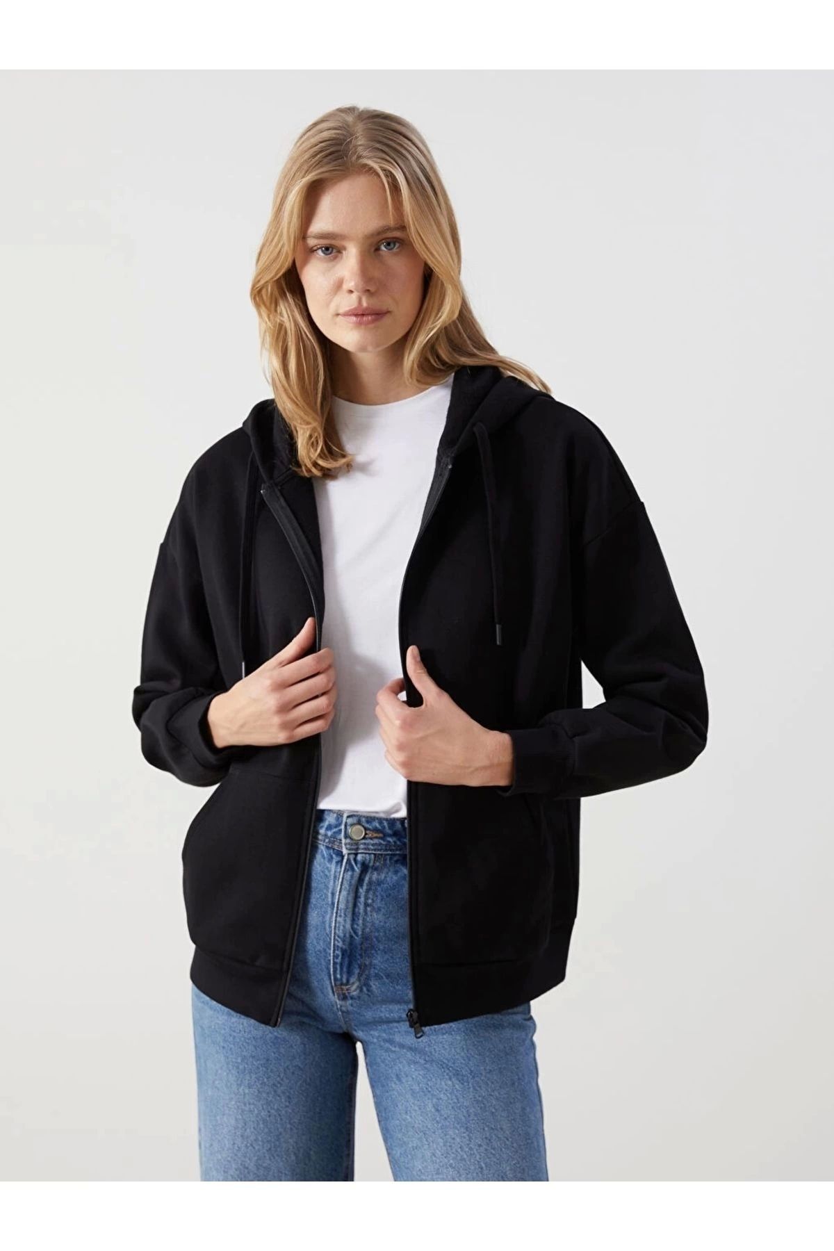 LC Waikiki LCWAIKIKI Modest Siyah Kapüşonlu Oversize Kadın Fermuarlı Sweatshirt