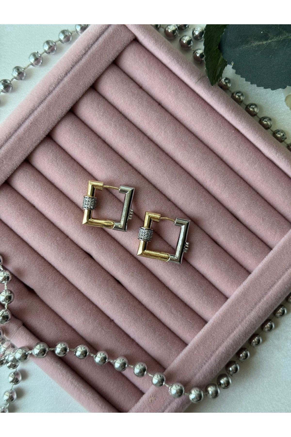 JEWELRY Özel Seri Çift Renkli Zirkon Taşlı Dörtgen Köşeli Tasarım Model Rodyum Kaplama VIP Küpe