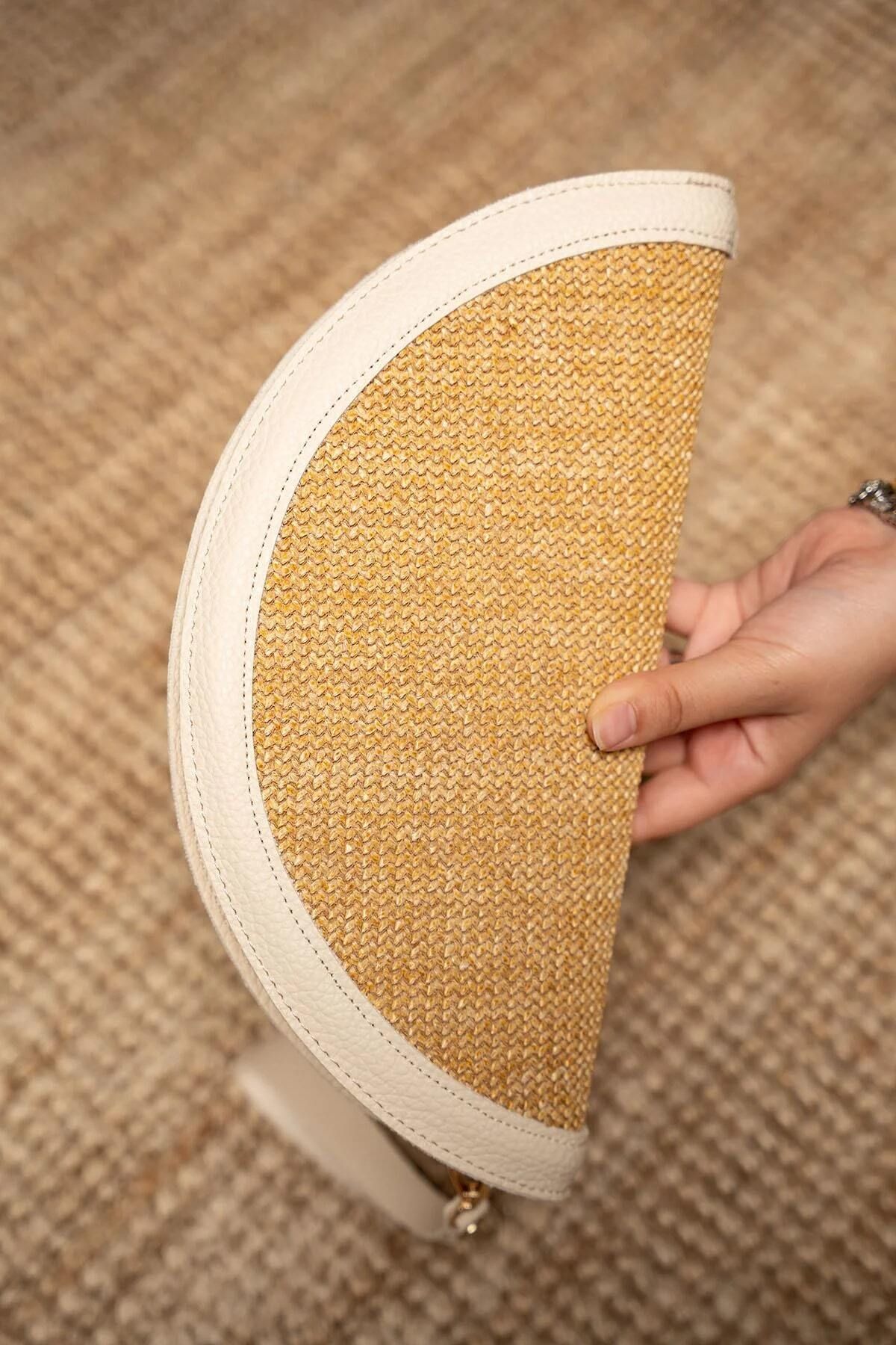 LAMİNTA Areyo Hasır Oval Clutch KREM