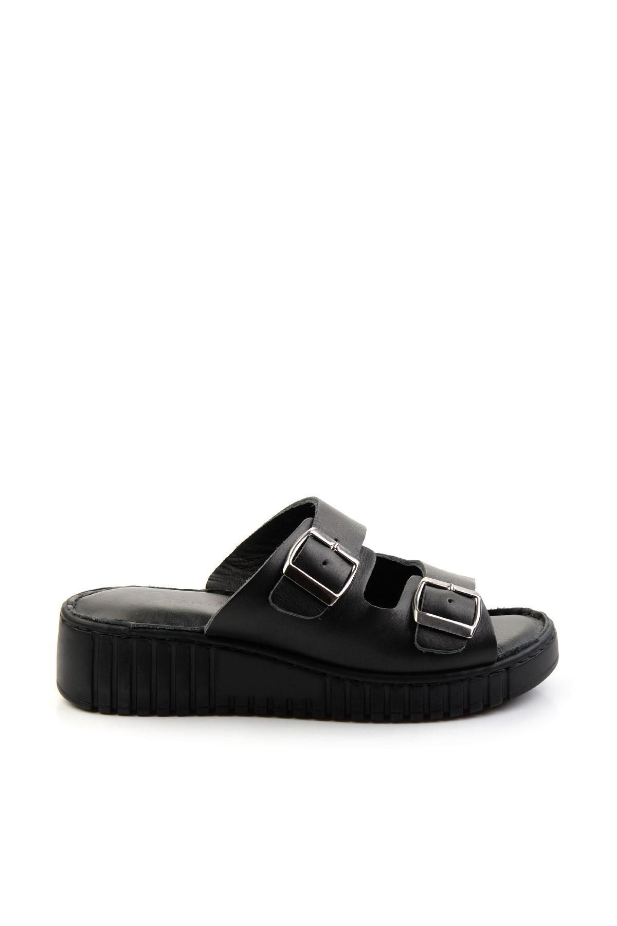 Bambi Siyah Leather Kadın Terlik K04763995003