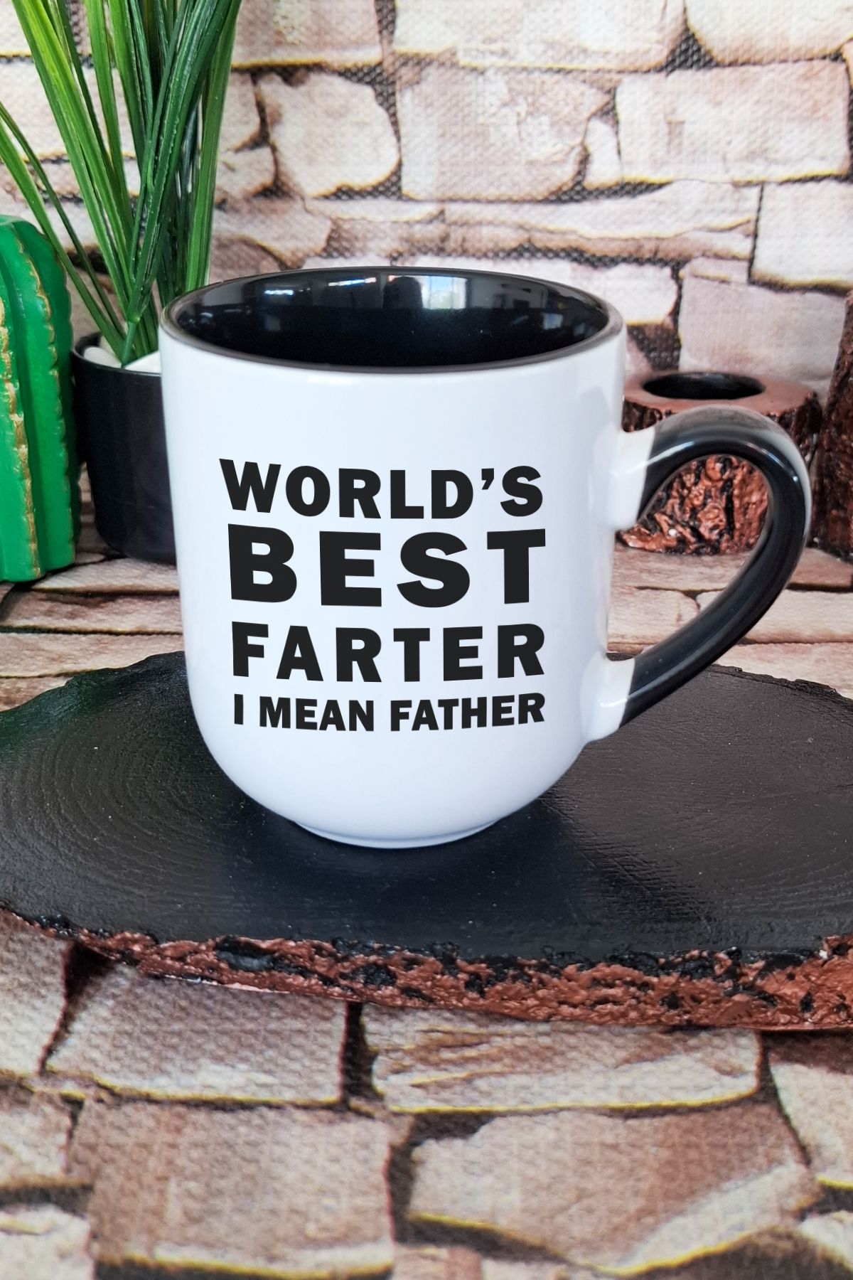 qoeuyl boutique World's Best Farter I Mean Father Eğlenceli Babalar Günü Hediye Baskılı Siyah Premium Kupa Bardak