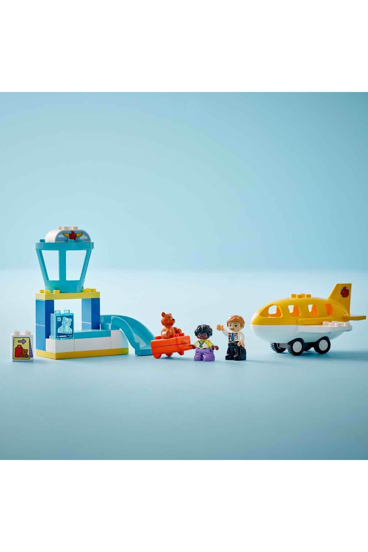 تجربهٔ اول فرودگاه دوبلو تاون ۱۰۴۴۳ – شامل هواپیما برای کودکان ۲ سال به بالا