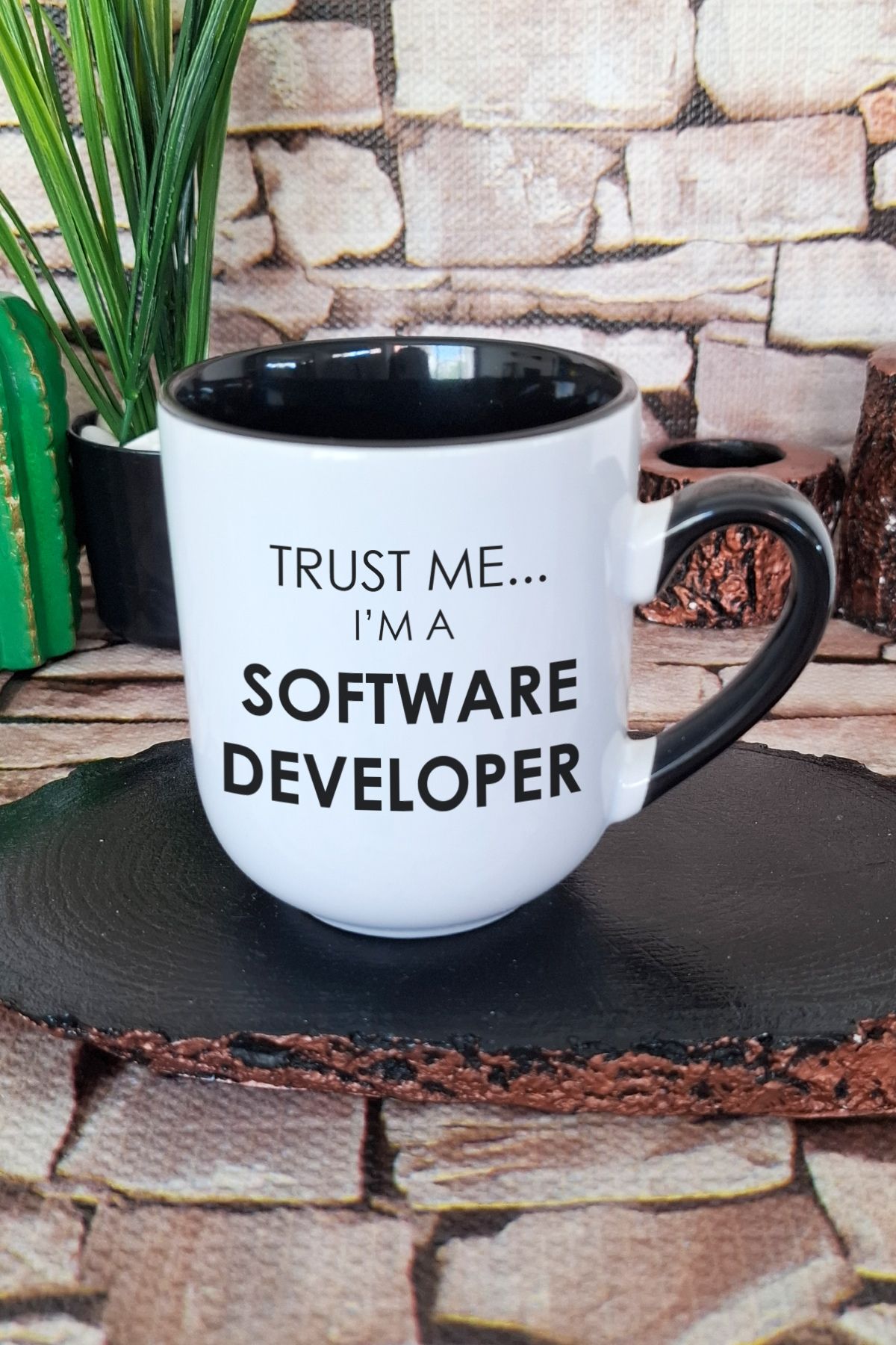 qoeuyl boutique Trust Me I Am A Software Developer Yazılımcı Baskılı İçi ve Kulpu Siyah Renkli Premium Kupa Bardak