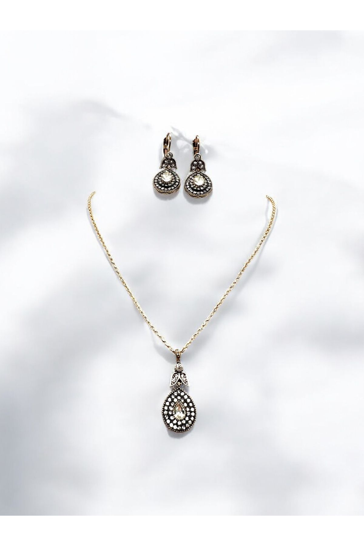 FUYA JEWELLERY Zirkon Taşlı Damla Kolye, Küpe Set