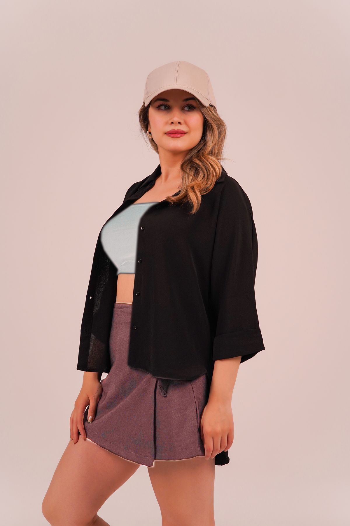 kazarina kadın beyaz truvakar kollu kısa oversize gömlek