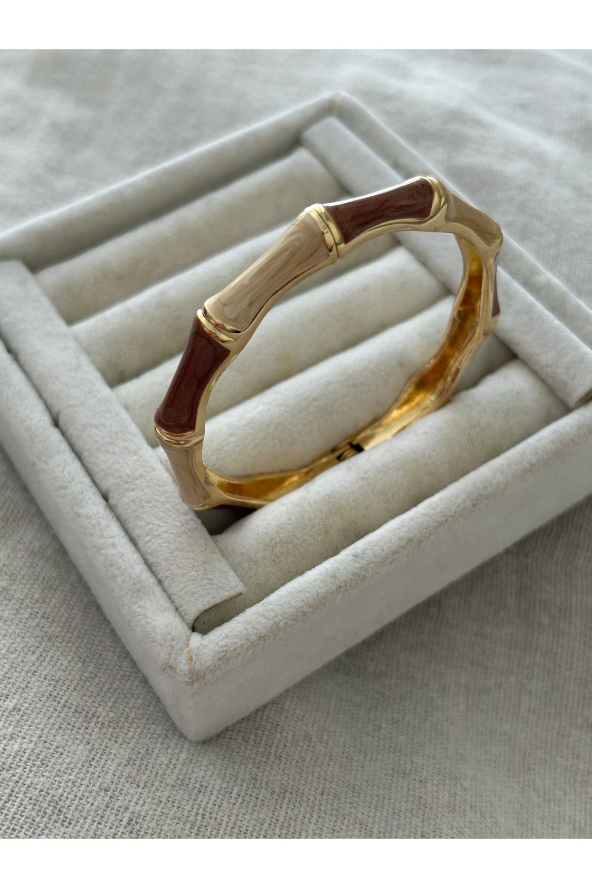 ATELİERGONCA ÖZEL SERİ ALTIN KAPLAMA GOLD KAHVE/KREM KELEPÇE