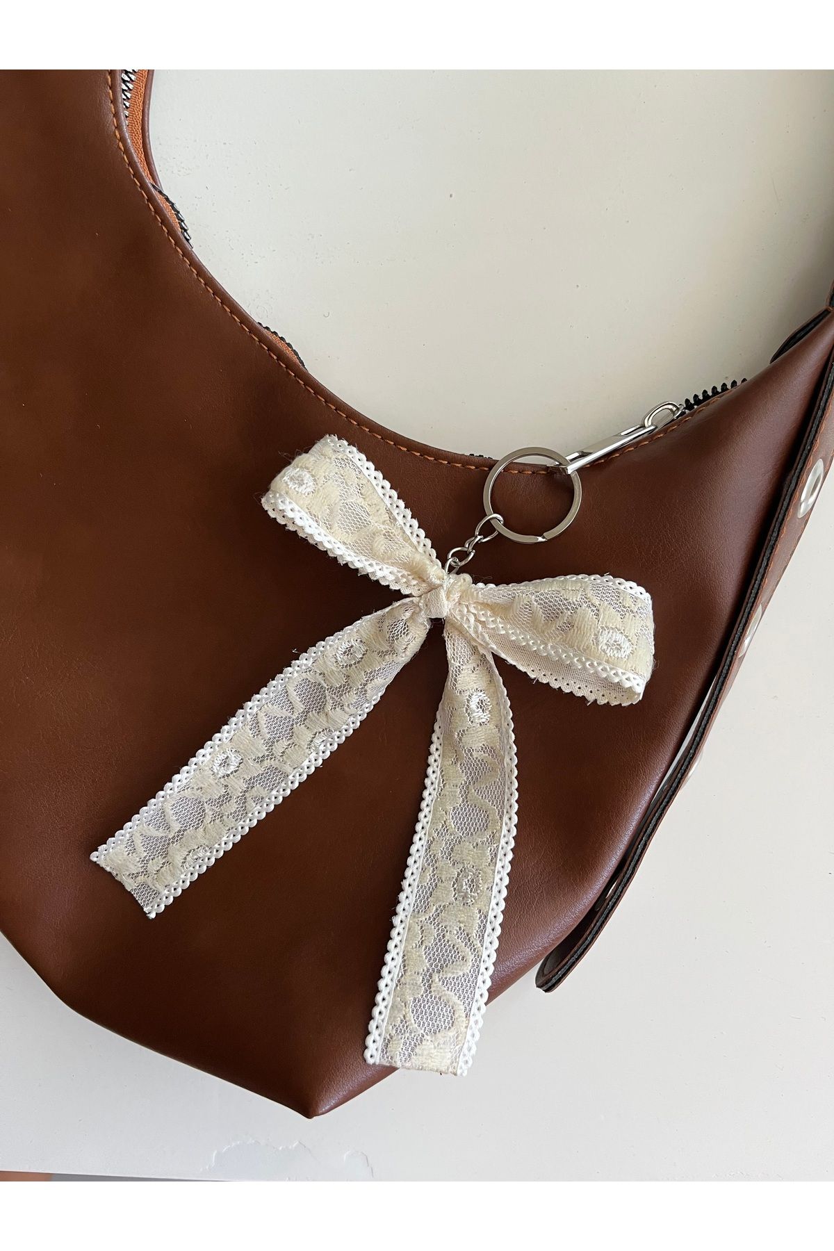 Poshy Atelier Kurdele Coquette Gümüş Çanta Charmı Anahtarlık Aksesuarı Araba Cüzdan Süsü