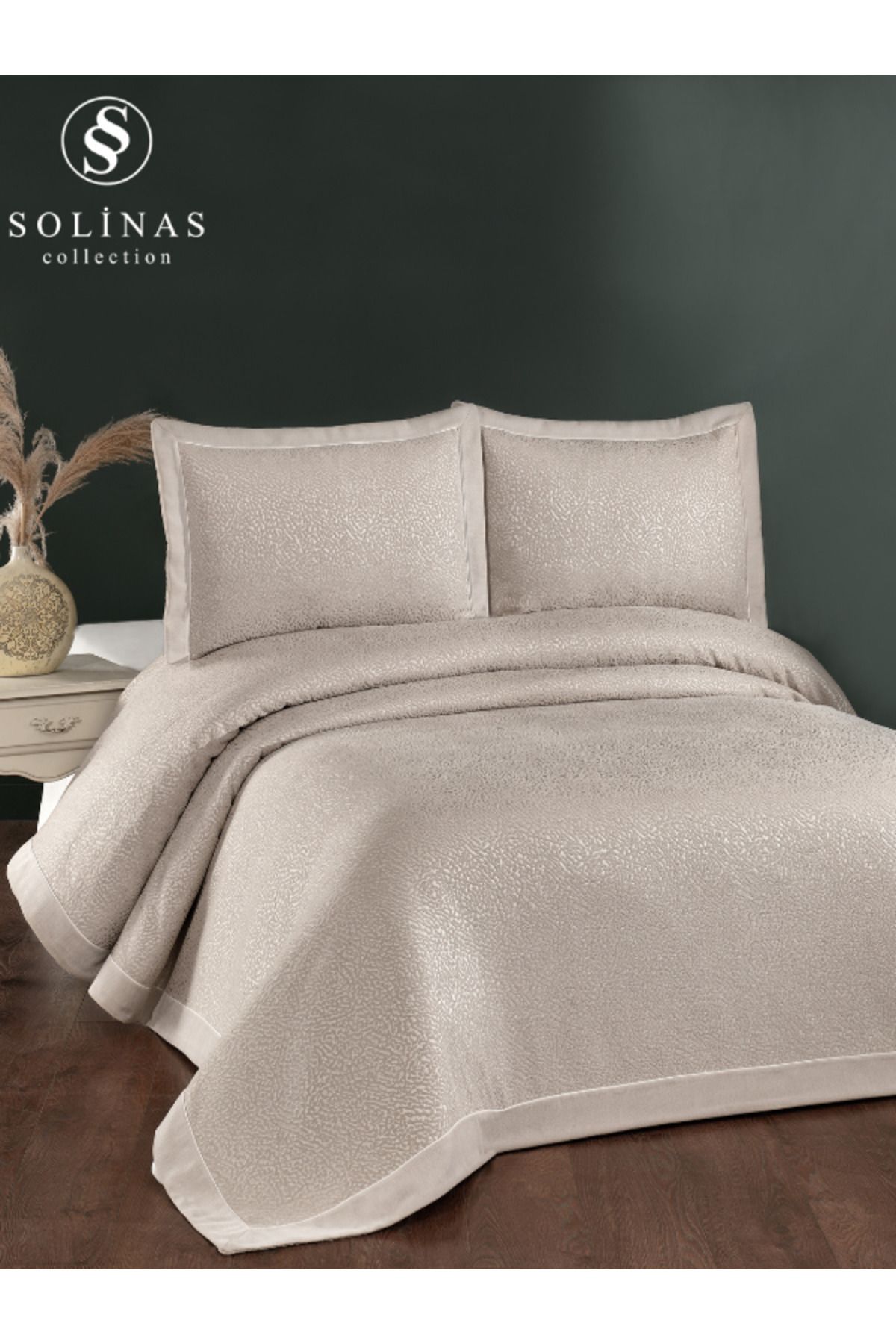 Solinas Collection Bellamira Vizon Kenarı Biyeli Çift Kişilik Yatak Örtüsü