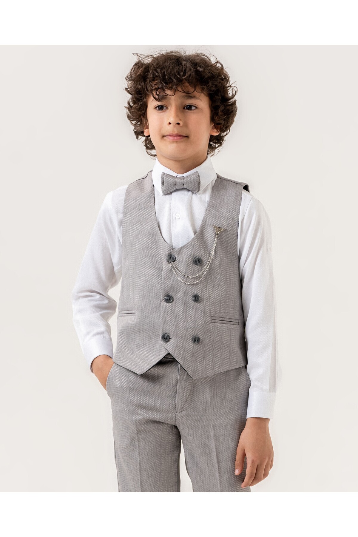 Atlas Kids Erkek Çocuk Smokin Takım Elbise – Pantolonlu Yelekli Papyonlu Gömlekli Zincirli 5’li Set fotoğrafı 5 (önizleme)