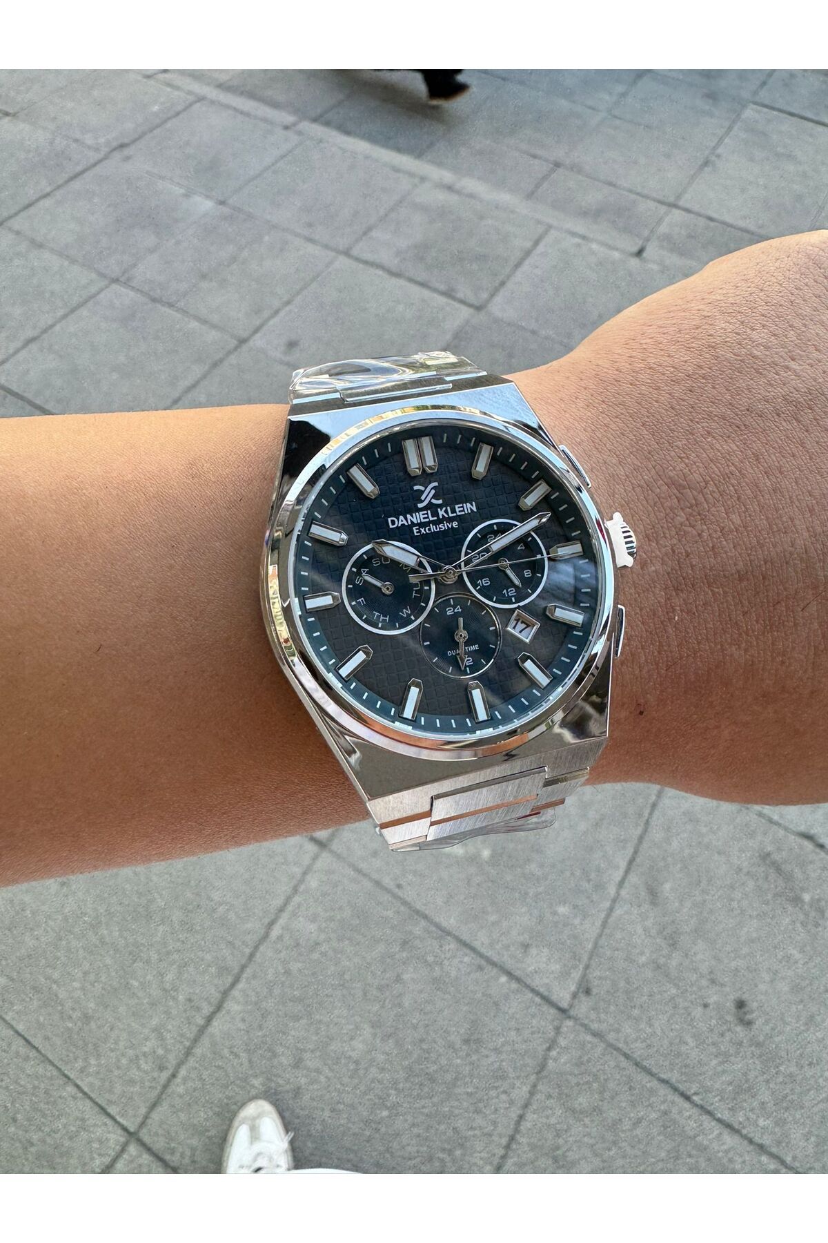 Daniel Klein DK.1.13981-3 ERKEK KOL SAATİ