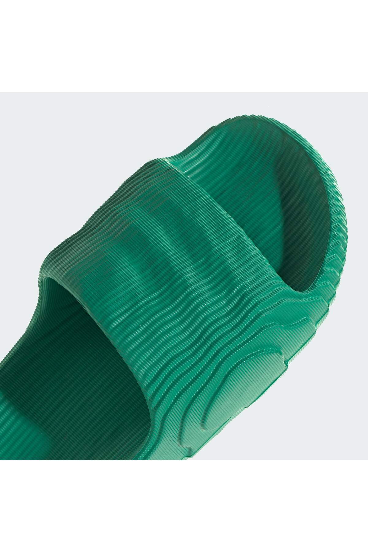 adidas-Adilette 22 - Papuci cu tăietură confortabilă 8
