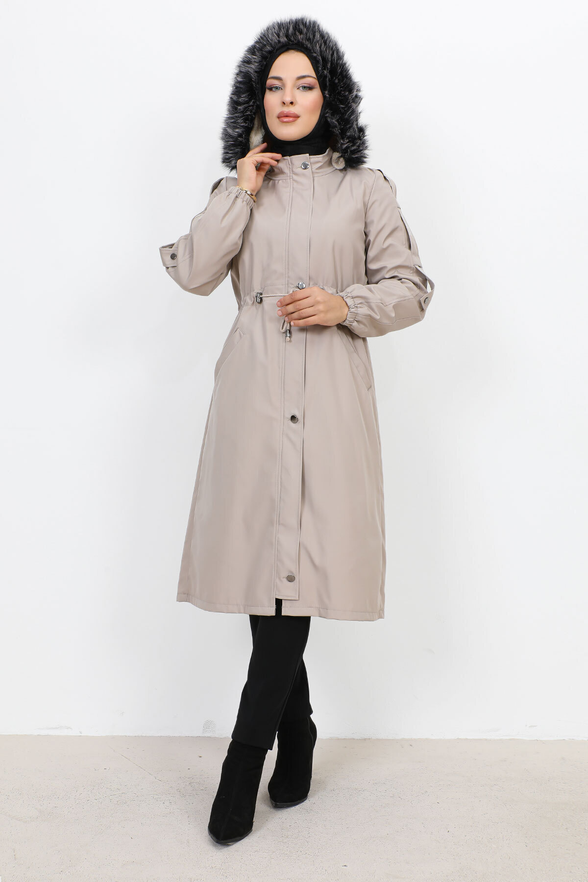 Tesettür Dünyası-Medium Length Bondit Coat with Plush Lining TSD231114 Beige 4