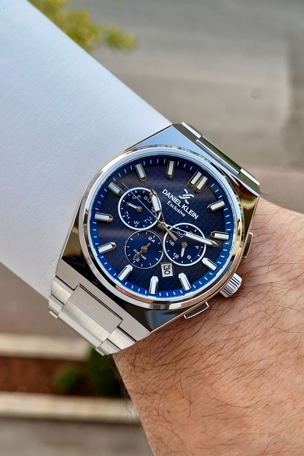 Daniel Klein Kadranı Lacivert Kordonu Silver Renk 24 Ay Garantili Fonksiyonları Aktif Erkek Kol Saati