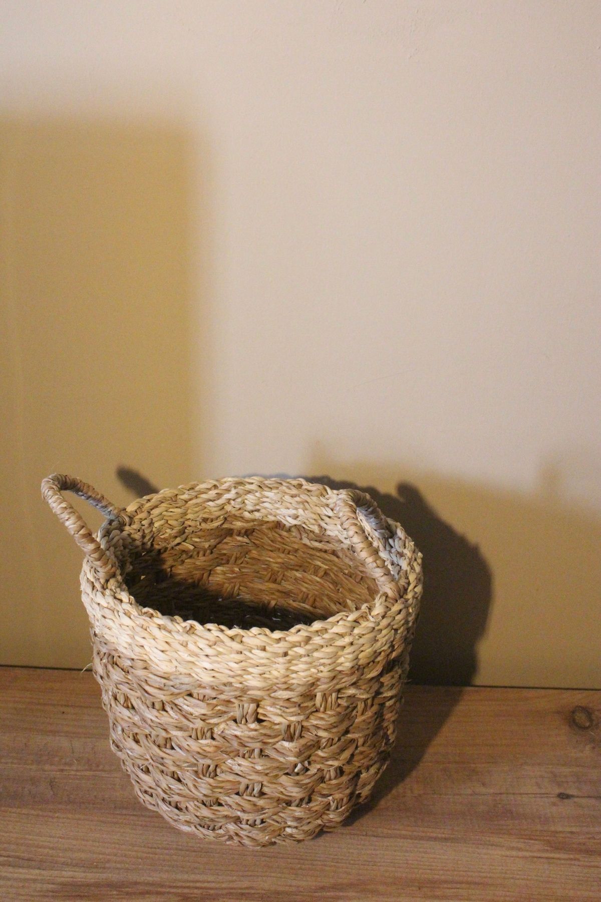 Paganca-Medium Size Handle Thick Knitted Straw Basket with Cream Stripe on the Top 4